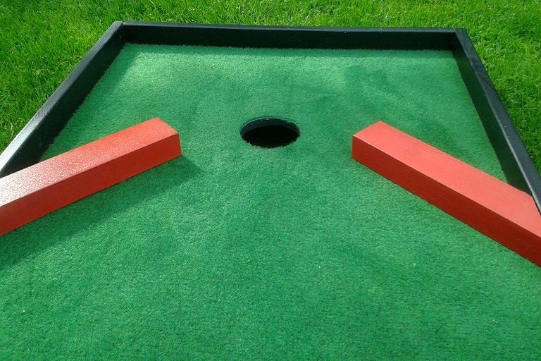 Sammensæt selv din minigolf bane!